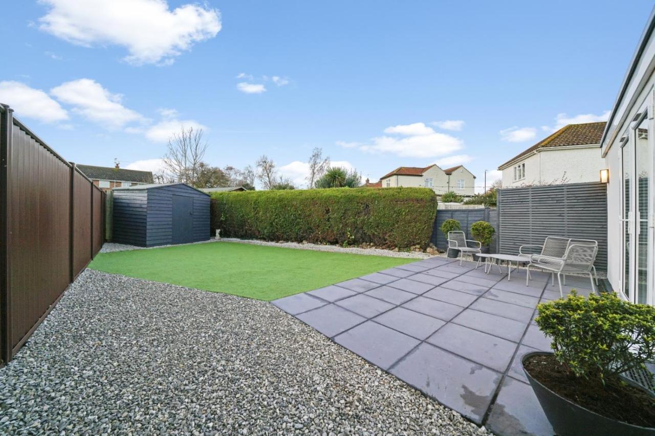 Modern Bungalow In Maidstone Sleeps 5 With Free Parking Экстерьер фото